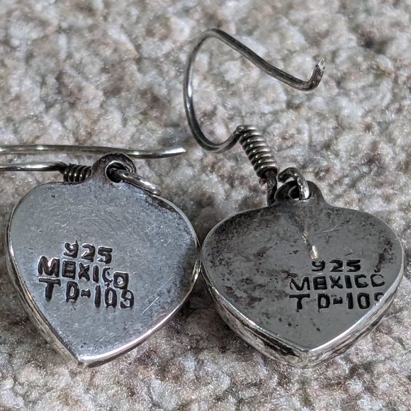 Vintage Mexican Taxco Sterling Silver Heart Charm Earrings with Black Onyx Inlay - Picture 4 of 9
